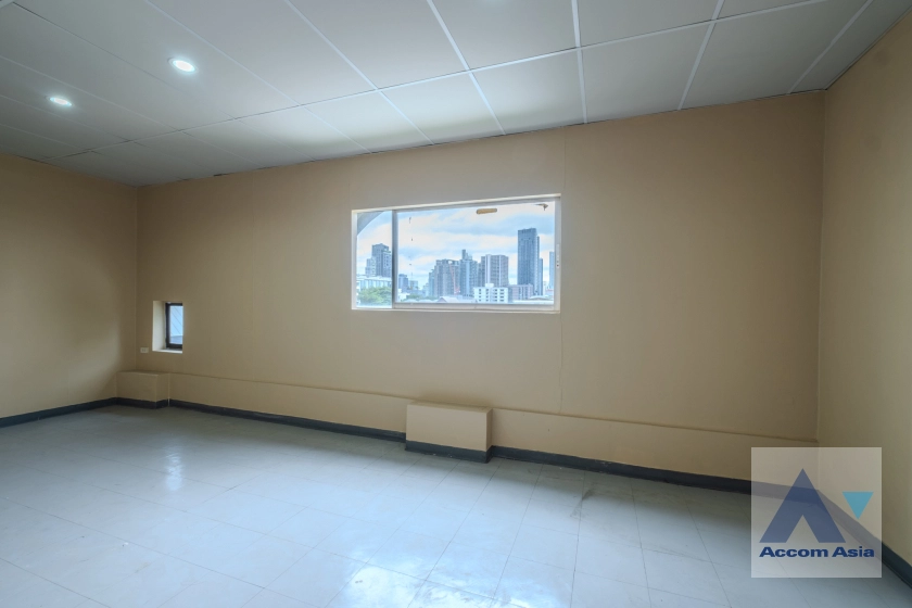 15  4 br House For Rent in Sukhumvit ,Bangkok BTS Phrom Phong AA41323