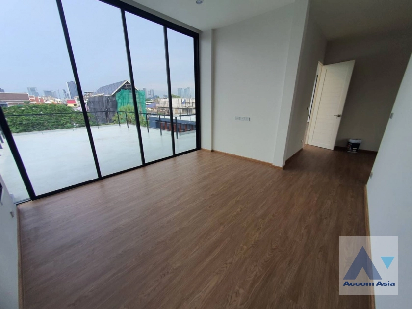 20  5 br House For Rent in Sukhumvit ,Bangkok BTS Bang Chak AA41324