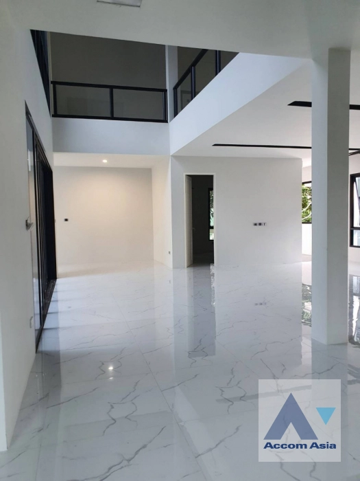 5  5 br House For Rent in Sukhumvit ,Bangkok BTS Bang Chak AA41324