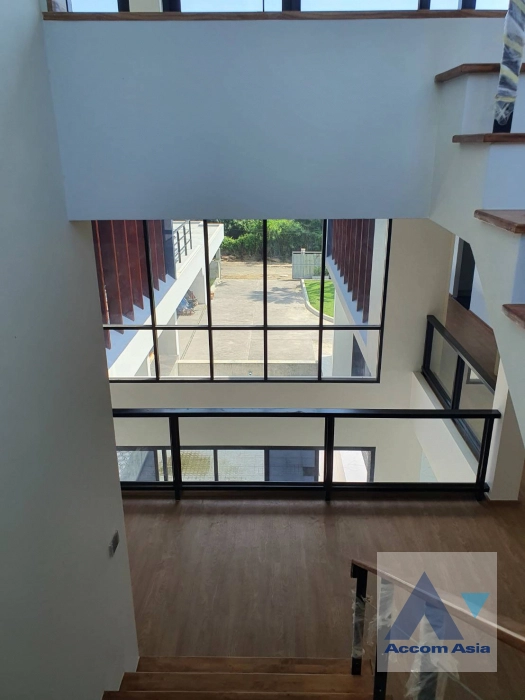 6  5 br House for rent and sale in Sukhumvit ,Bangkok BTS Bang Chak AA41324