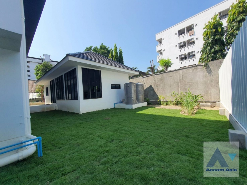 9  5 br House for rent and sale in Sukhumvit ,Bangkok BTS Bang Chak AA41324