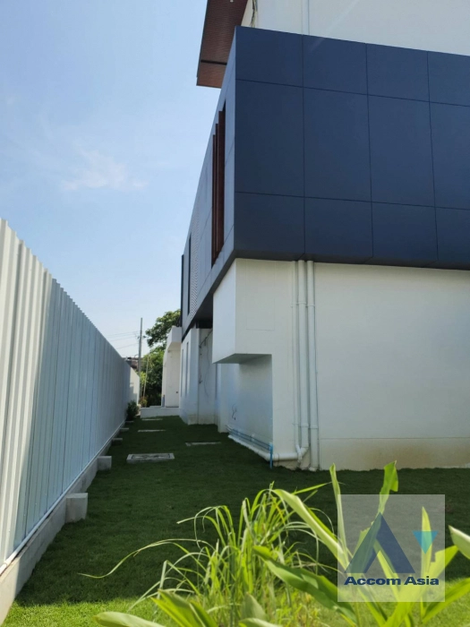 14  5 br House for rent and sale in Sukhumvit ,Bangkok BTS Bang Chak AA41324