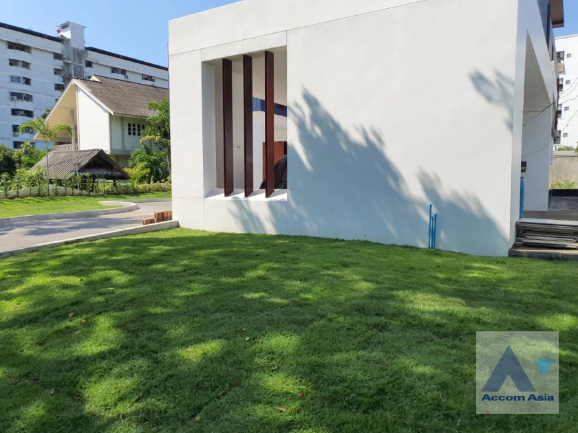 17  5 br House for rent and sale in Sukhumvit ,Bangkok BTS Bang Chak AA41324