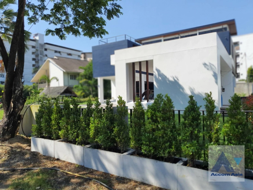 18  5 br House for rent and sale in Sukhumvit ,Bangkok BTS Bang Chak AA41324