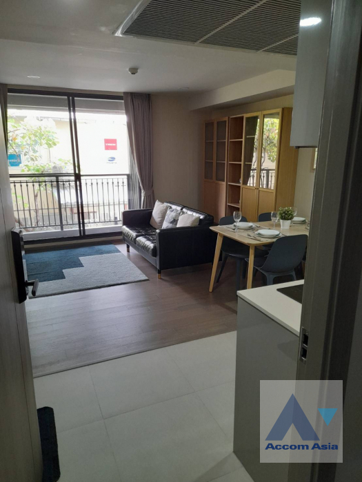 unit 1 Bedroom  Condominium For Rent in Ploenchit, Bangkok  near BTS Ratchadamri - MRT Silom (AA41326)