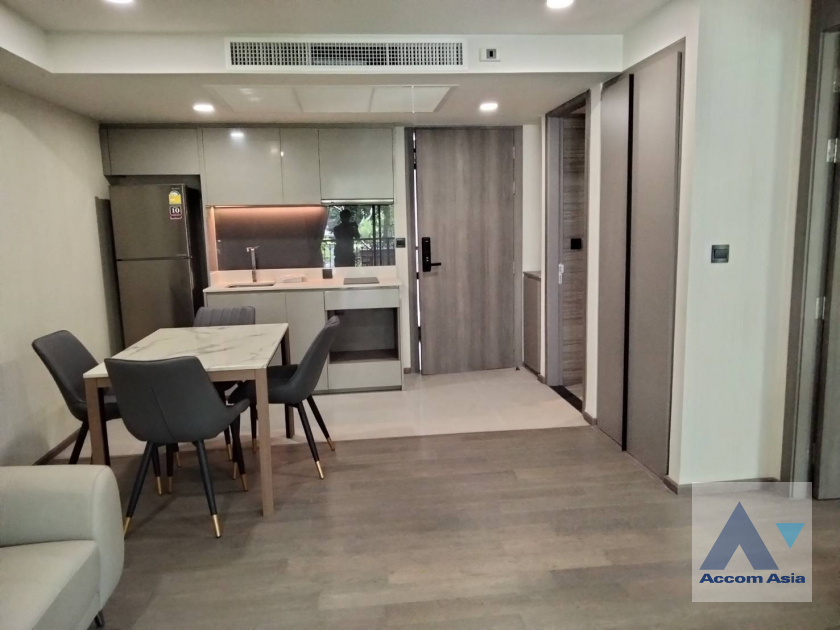 unit 1 Bedroom  Condominium For Rent in Ploenchit, Bangkok  near BTS Ratchadamri - MRT Silom (AA41327)