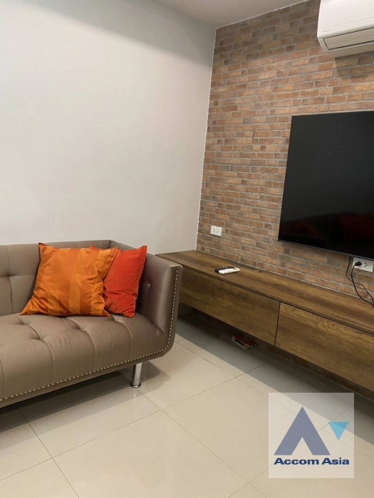 unit 3 Bedrooms  Condominium For Rent in Sukhumvit, Bangkok  near BTS Thong Lo (AA41328)