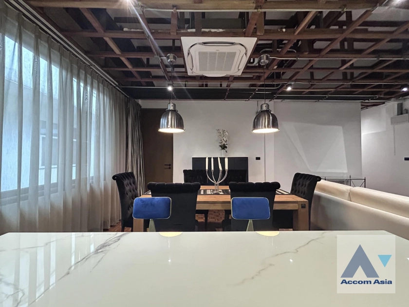 unit 2 Bedrooms  Apartment For Rent in Sukhumvit, Bangkok  near BTS Thong Lo (AA41334)