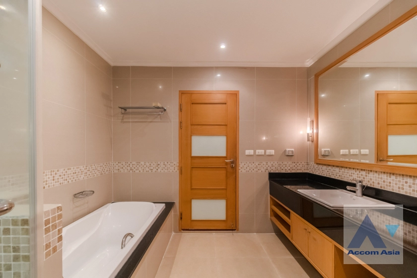 21  3 br Apartment for rent and sale in Sukhumvit ,Bangkok BTS Phrom Phong at Kids Friendly Space, Walk to BTS 450m AA41337