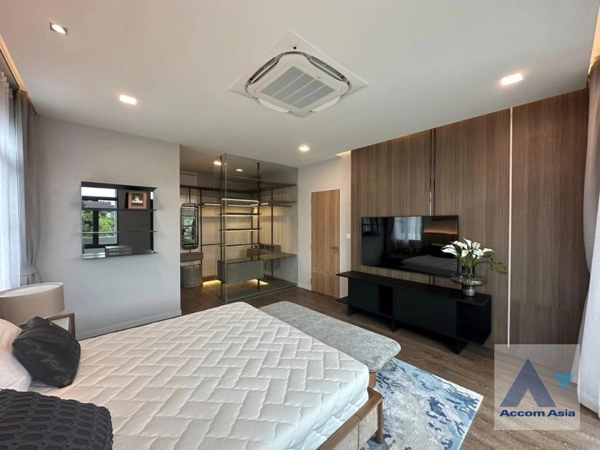 13  4 br House for rent and sale in Samutprakan ,Samutprakan  at MANTANA Bangna km 15 AA41348