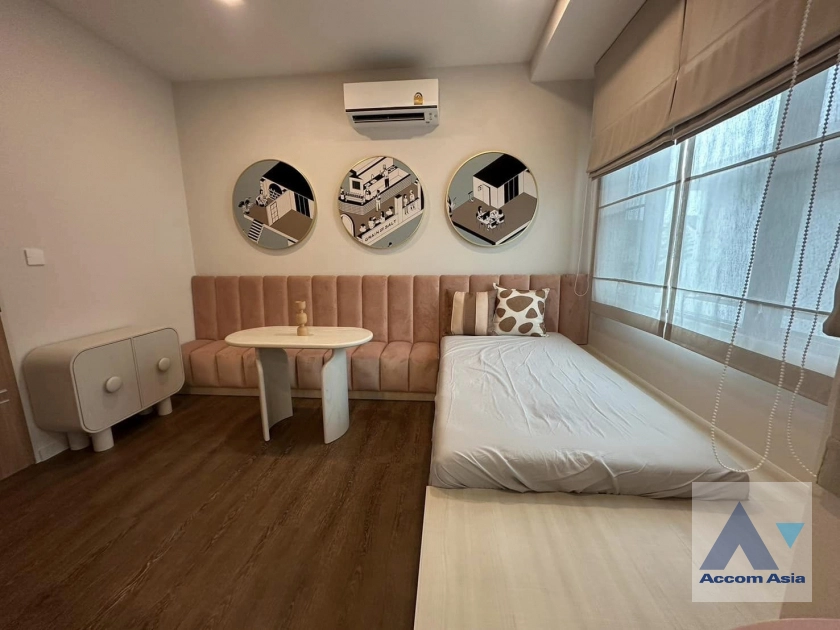 12  4 br House for rent and sale in Samutprakan ,Samutprakan  at MANTANA Bangna km 15 AA41348