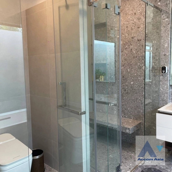 11  4 br House for rent and sale in Latkrabang ,Bangkok ARL Ban Thap Chang at Nantawan Rama 9-Srinakarin AA41353