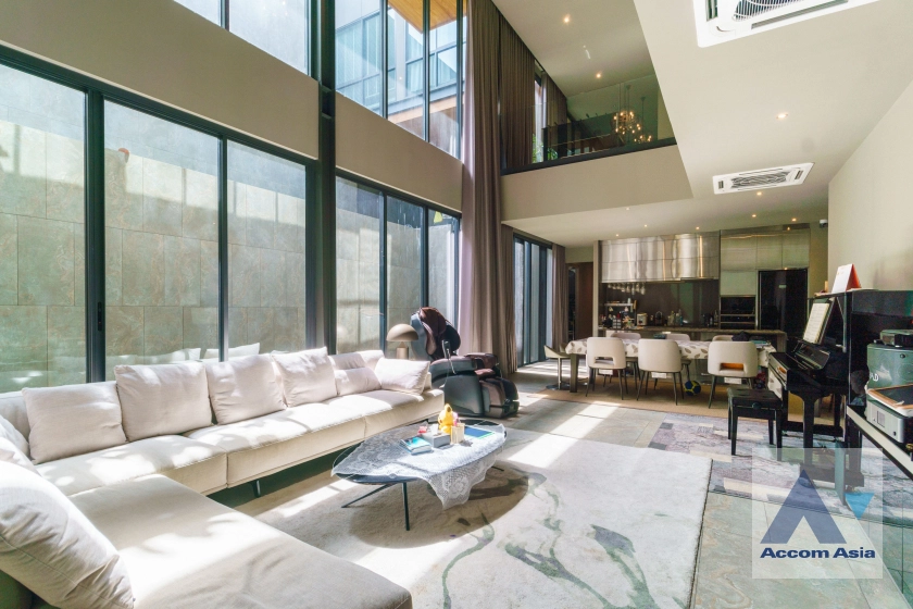  1  4 br House for rent and sale in Lat Phrao ,Bangkok MRT Lat Phrao AA41357