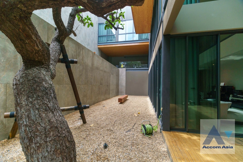  1  4 br House for rent and sale in Lat Phrao ,Bangkok MRT Lat Phrao AA41357