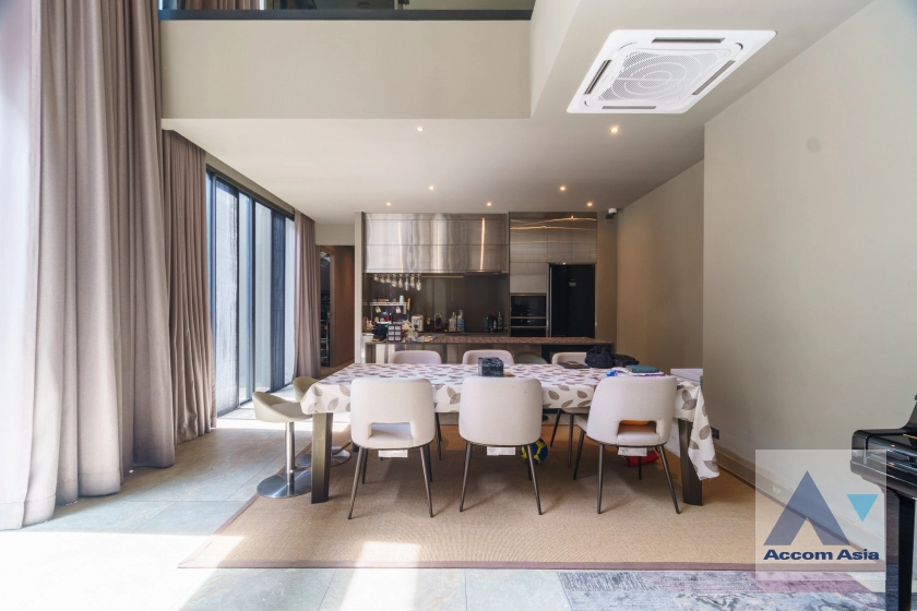 7  4 br House for rent and sale in Lat Phrao ,Bangkok MRT Lat Phrao AA41357