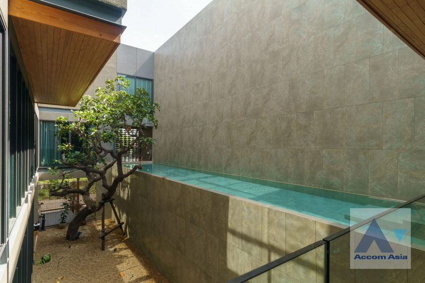 18  4 br House for rent and sale in Lat Phrao ,Bangkok MRT Lat Phrao AA41357