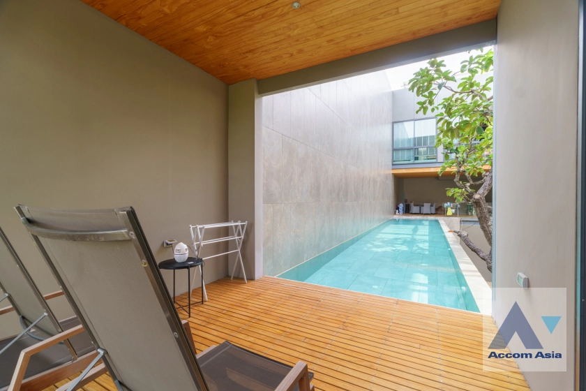 20  4 br House for rent and sale in Lat Phrao ,Bangkok MRT Lat Phrao AA41357