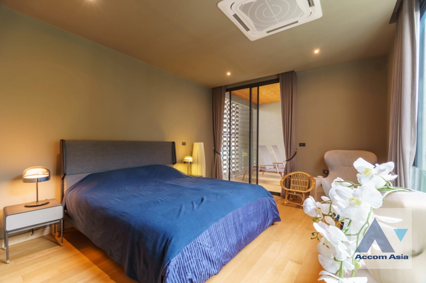 22  4 br House for rent and sale in Lat Phrao ,Bangkok MRT Lat Phrao AA41357