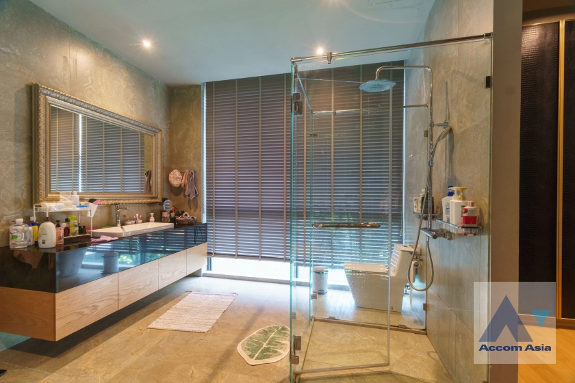 37  4 br House for rent and sale in Lat Phrao ,Bangkok MRT Lat Phrao AA41357