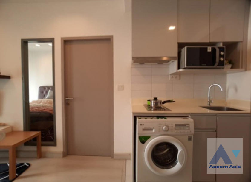unit 1 Bedroom  Condominium For Sale in Sukhumvit, Bangkok  near BTS On Nut (AA41359)