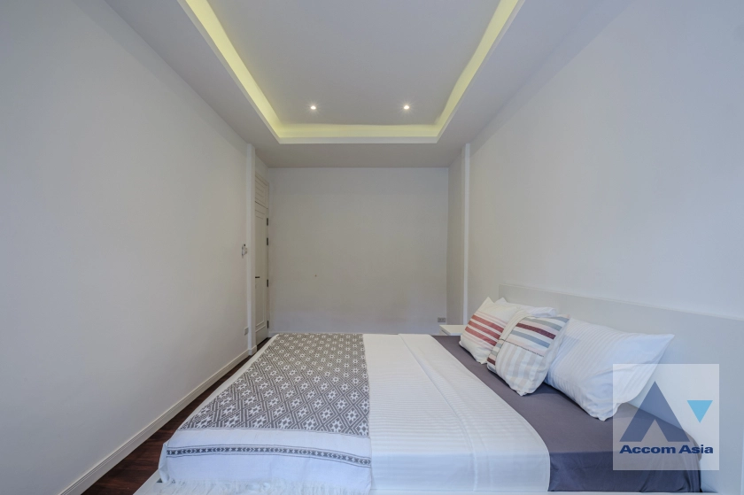 13  3 br Townhouse For Rent in Sukhumvit ,Bangkok BTS Phra khanong AA41379