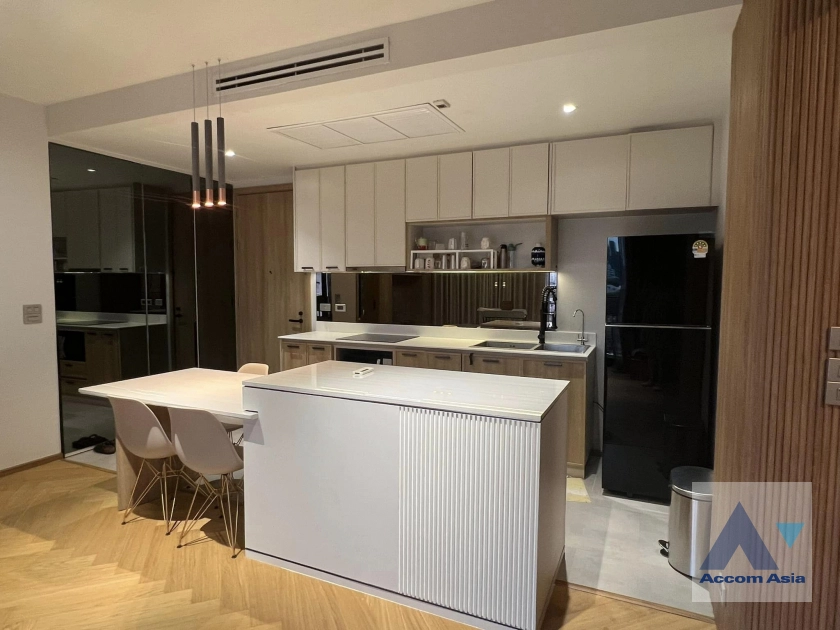 unit 1 Bedroom  Condominium For Rent & Sale in Phaholyothin, Bangkok  near BTS Ari (AA41388)