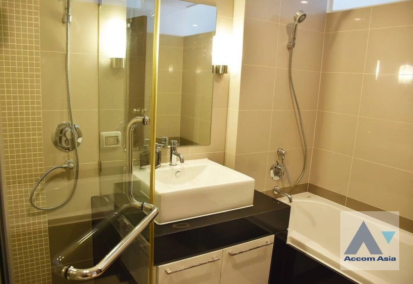 9  2 br Condominium For Rent in Charoen Nakhon ,Bangkok BTS Krung Thon Buri at Supalai River Resort AA41390