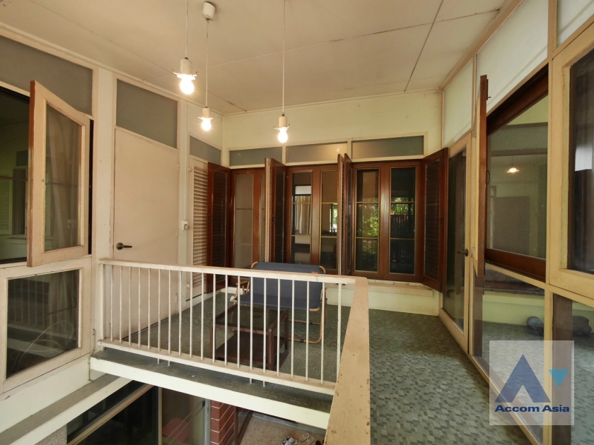 13  2 br House For Rent in Phaholyothin ,Bangkok BTS Ari AA41398