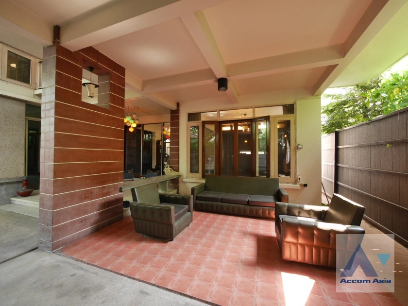  1  2 br House For Rent in Phaholyothin ,Bangkok BTS Ari AA41398