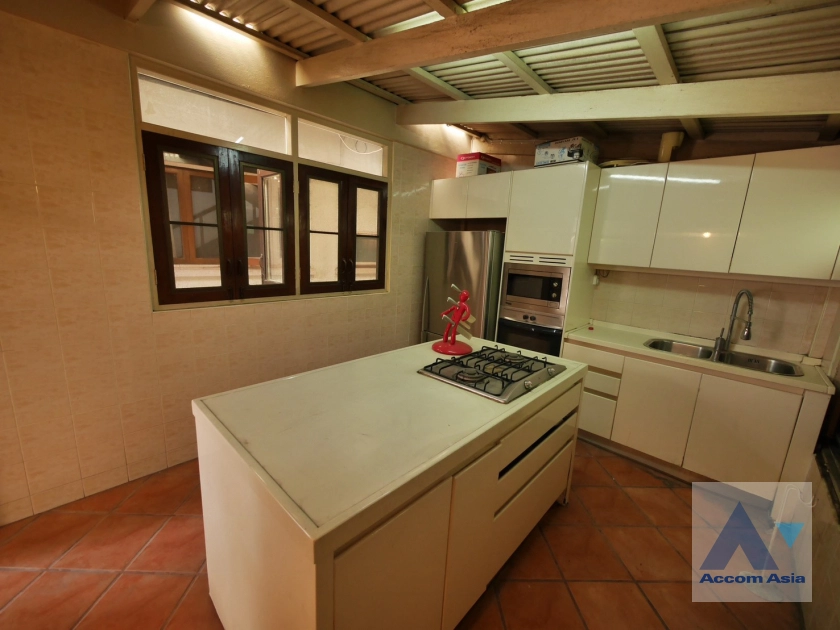 9  2 br House For Rent in Phaholyothin ,Bangkok BTS Ari AA41398