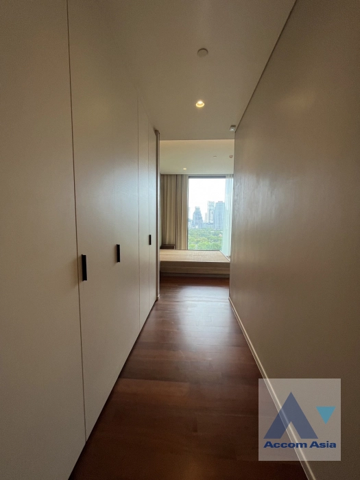 9  2 br Condominium For Rent in Ploenchit ,Bangkok BTS Chitlom at The Residences at Sindhorn Kempinski Hotel Bangkok AA41399