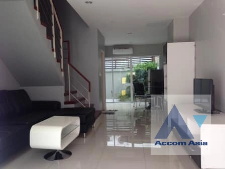 unitFully Furnished |  3 Bedrooms  Townhouse For Rent in Sathorn, Bangkok  near MRT Lumphini (AA41402)