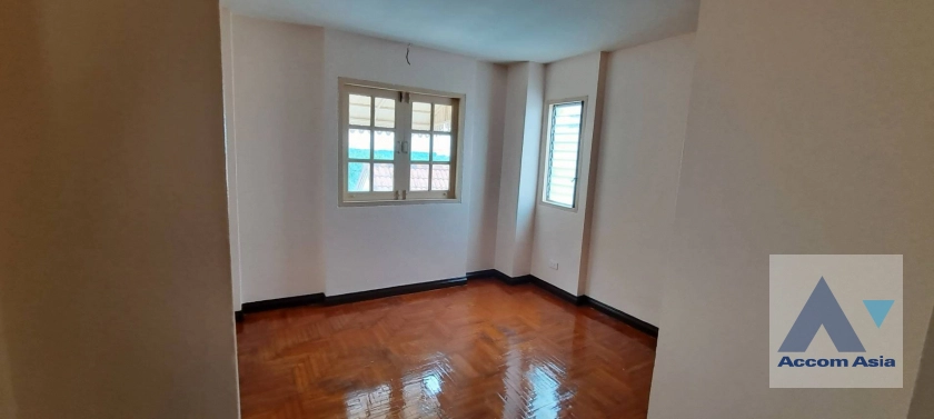6  3 br House For Rent in Ramkhamhaeng ,Bangkok  at Forest Park Village AA41407