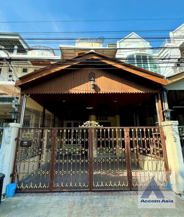  2  4 br House For Rent in Lat Phrao ,Bangkok BTS Sena Nikhom AA41417