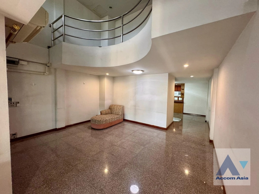  1  4 br House For Rent in Lat Phrao ,Bangkok BTS Sena Nikhom AA41417