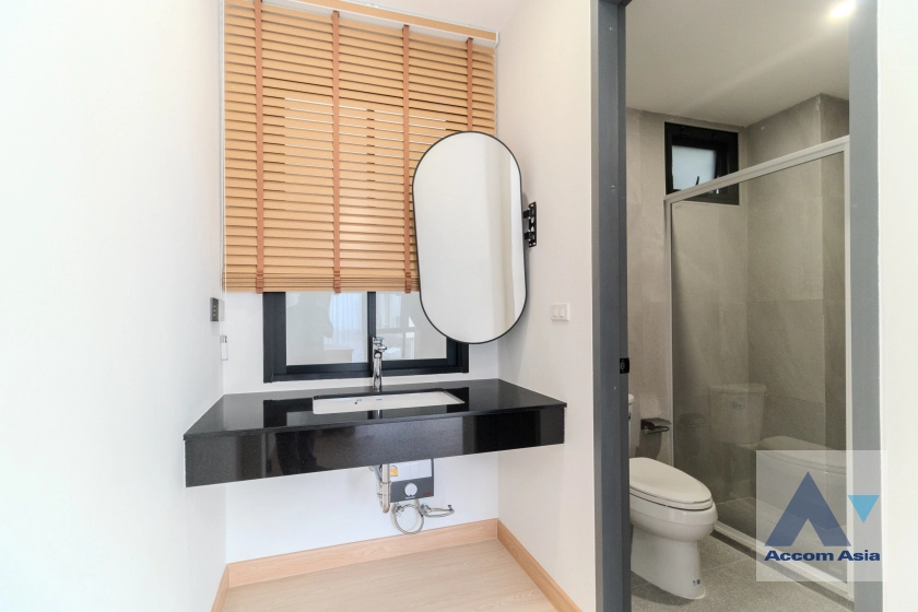 27  3 br House for rent and sale in Ploenchit ,Bangkok BTS Ploenchit AA41427