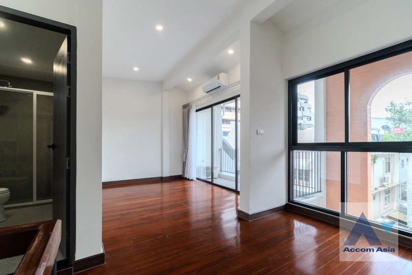 34  3 br House for rent and sale in Ploenchit ,Bangkok BTS Ploenchit AA41427