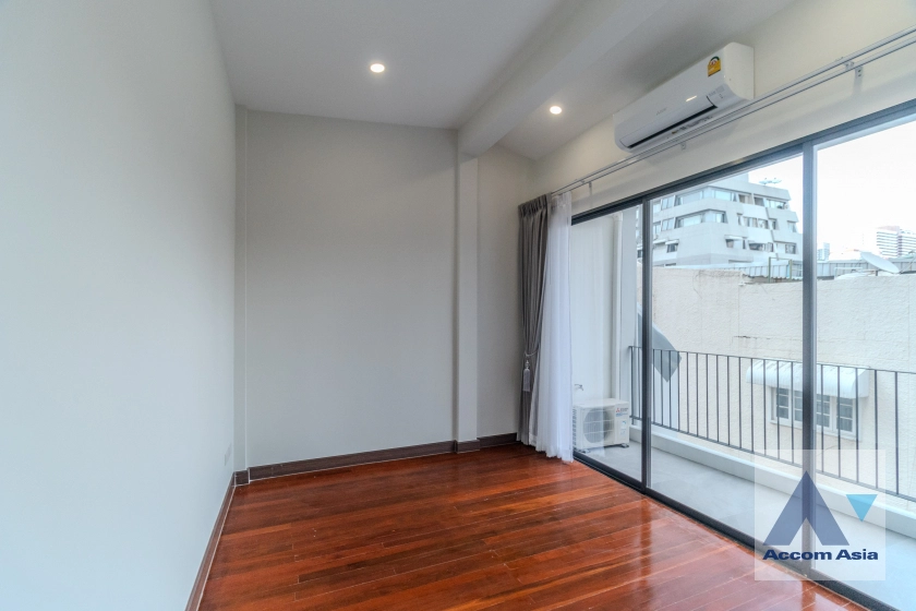 36  3 br House for rent and sale in Ploenchit ,Bangkok BTS Ploenchit AA41427