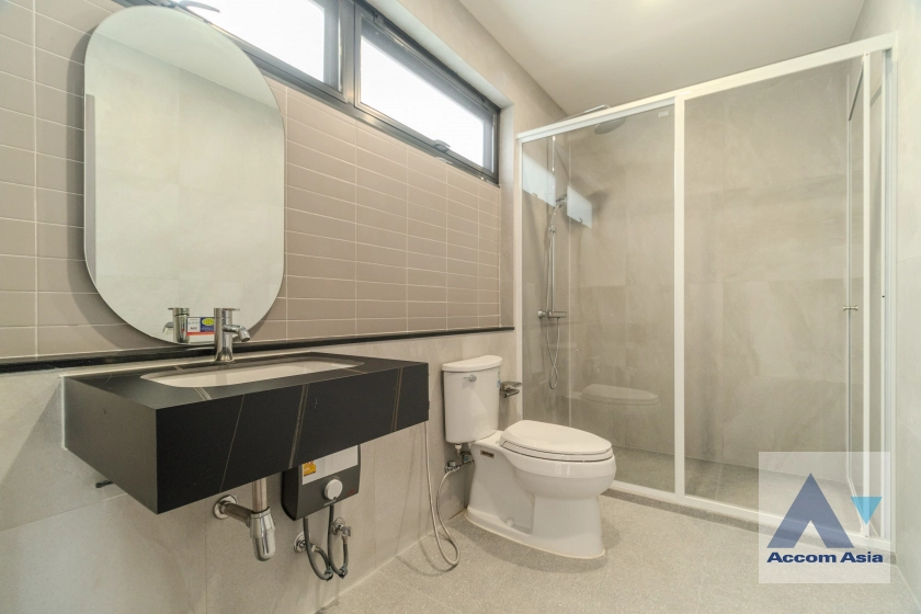 38  3 br House for rent and sale in Ploenchit ,Bangkok BTS Ploenchit AA41427