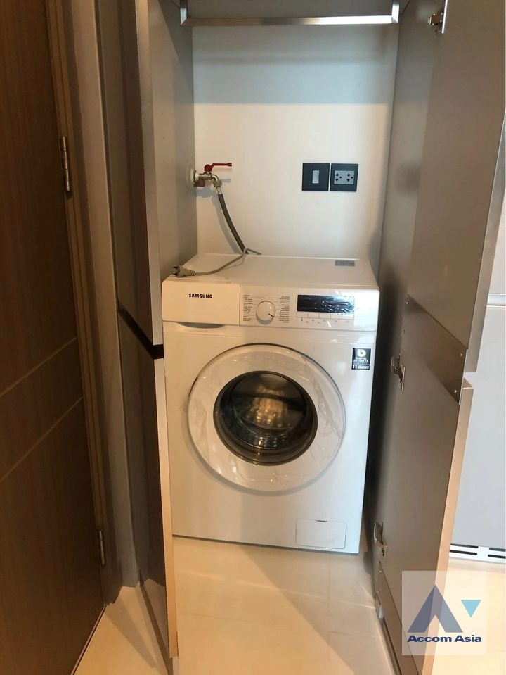 10  1 br Condominium For Rent in Ratchadaphisek ,Bangkok BTS Asok - MRT Phetchaburi - ARL Makkasan at The Esse At Singha Complex AA41430