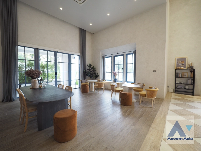 5  4 br Townhouse for rent and sale in Samutprakan ,Samutprakan  at Villaggio Srinakarin-Bangna 2 AA41432