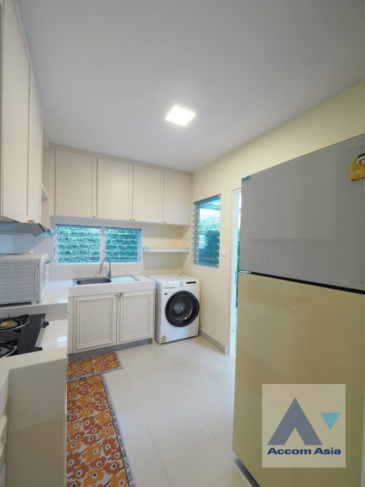 13  4 br Townhouse for rent and sale in Samutprakan ,Samutprakan  at Villaggio Srinakarin-Bangna 2 AA41432