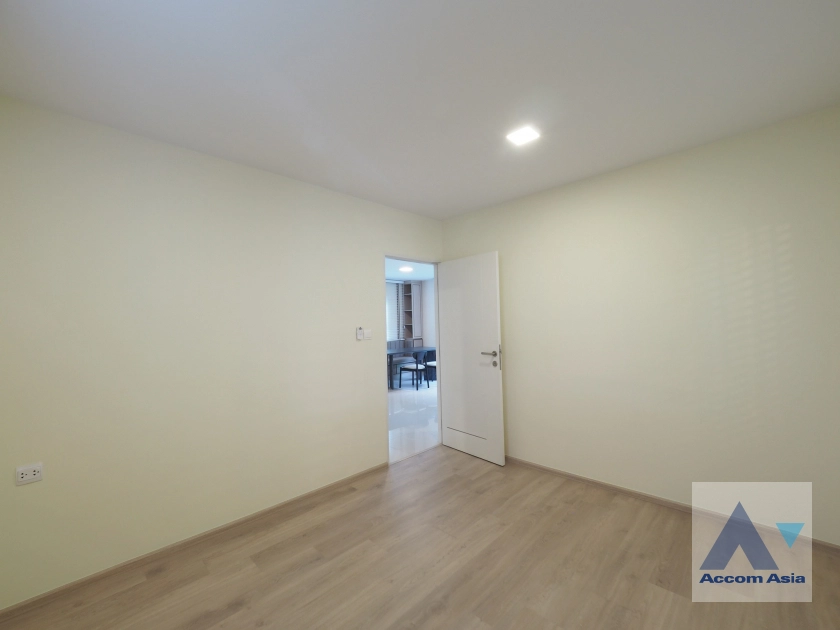 18  4 br Townhouse for rent and sale in Samutprakan ,Samutprakan  at Villaggio Srinakarin-Bangna 2 AA41432