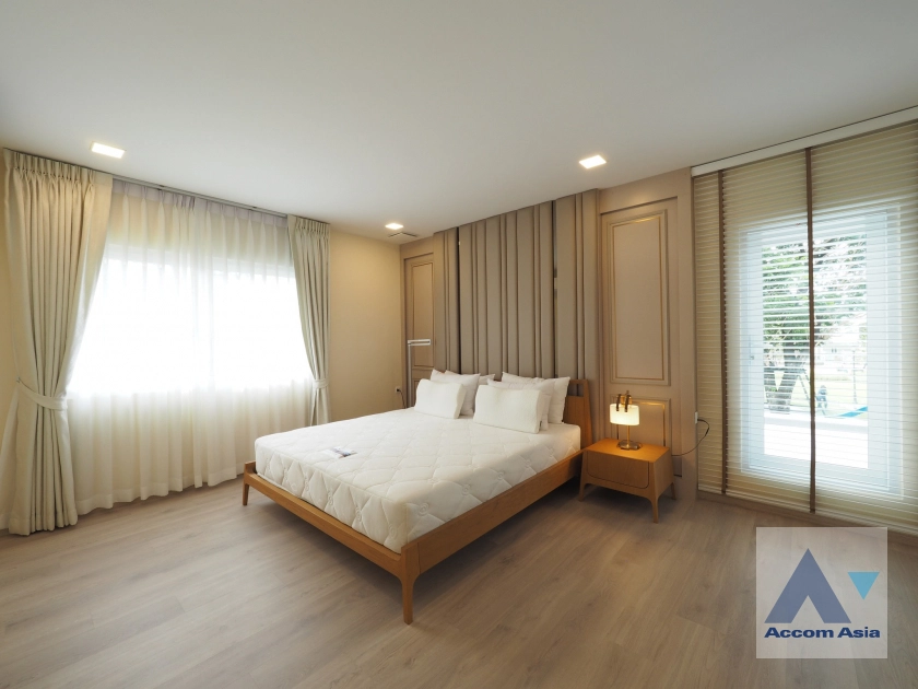 14  4 br Townhouse for rent and sale in Samutprakan ,Samutprakan  at Villaggio Srinakarin-Bangna 2 AA41432