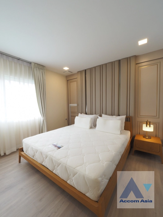 15  4 br Townhouse for rent and sale in Samutprakan ,Samutprakan  at Villaggio Srinakarin-Bangna 2 AA41432
