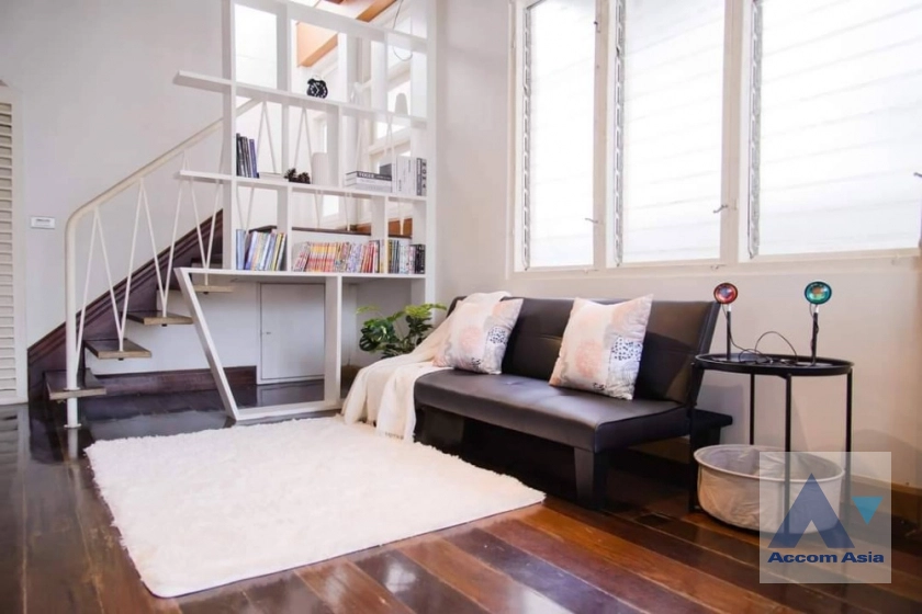  1  3 br House For Rent in Phaholyothin ,Bangkok BTS Ari AA41433