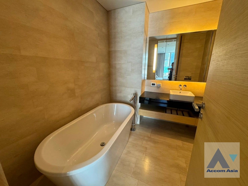 12  2 br Condominium for rent and sale in Silom ,Bangkok BTS Sala Daeng - MRT Silom at Saladaeng Residences AA41436