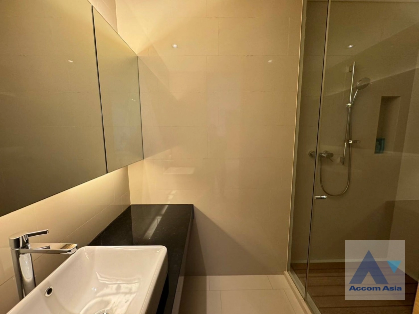 15  2 br Condominium for rent and sale in Silom ,Bangkok BTS Sala Daeng - MRT Silom at Saladaeng Residences AA41436