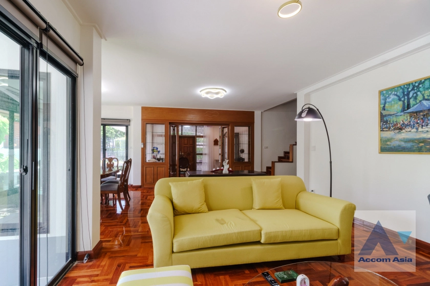 8  3 br House For Rent in Sukhumvit ,Bangkok BTS Thong Lo AA41449