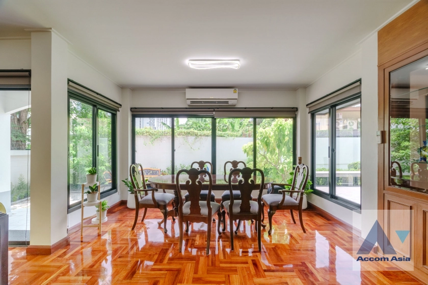 9  3 br House For Rent in Sukhumvit ,Bangkok BTS Thong Lo AA41449